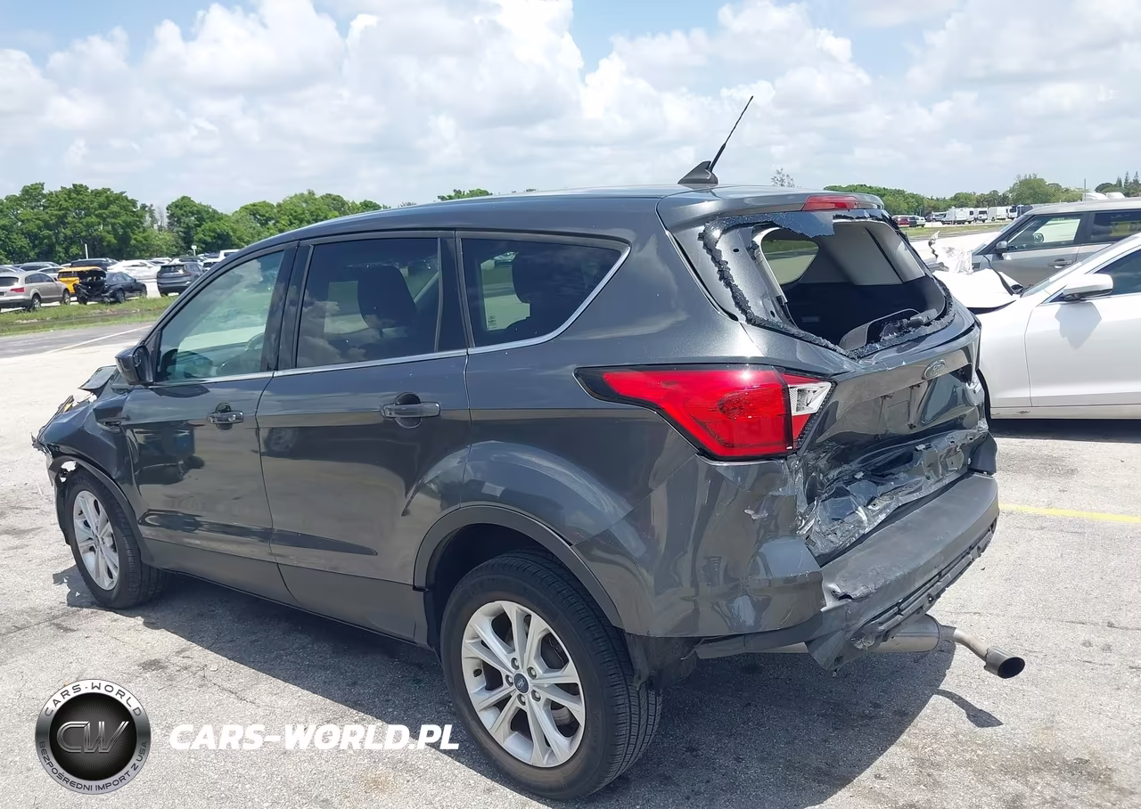 2019 Ford Escape Se VIN:1FMCU0GDXKUC21090 - 17