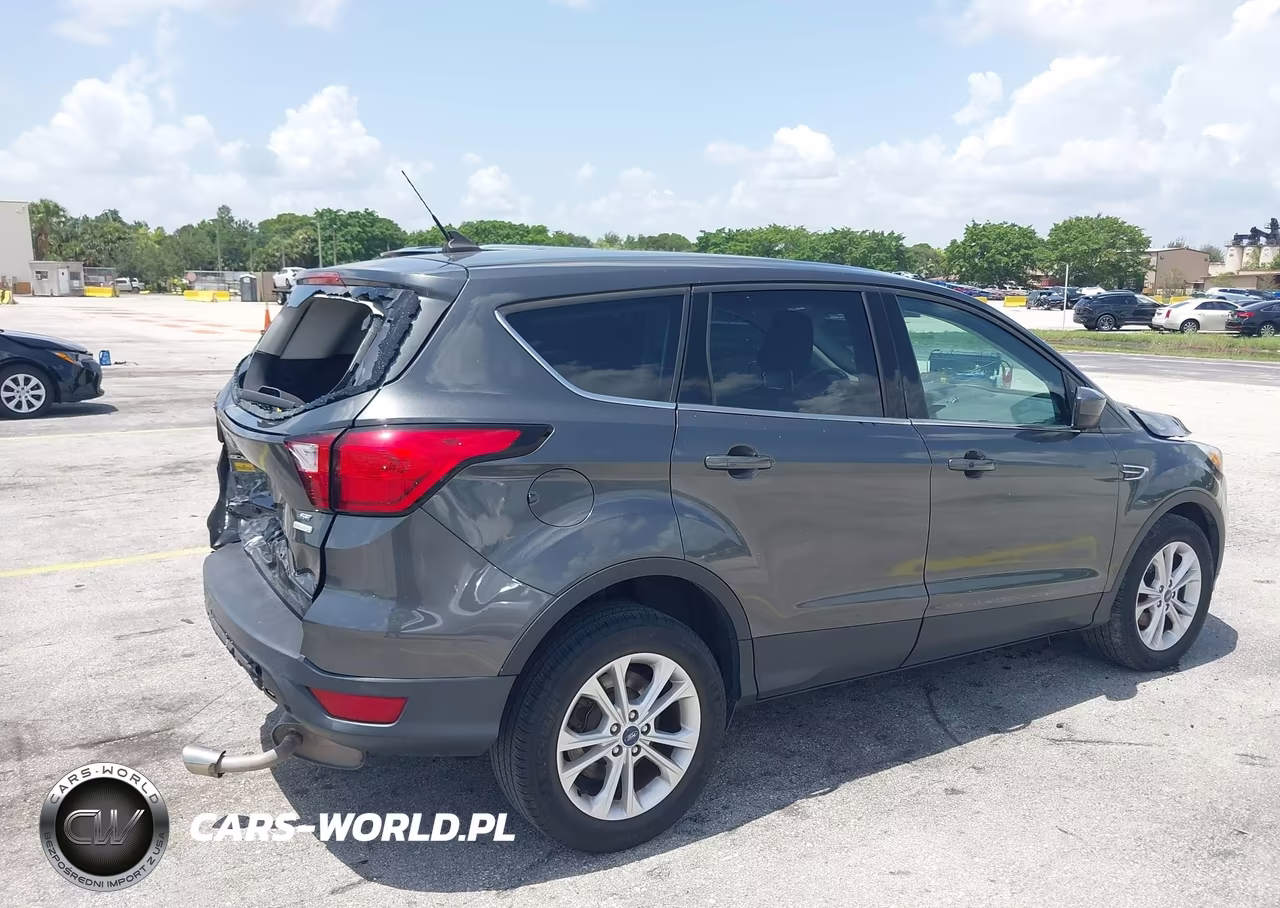 2019 Ford Escape Se VIN:1FMCU0GDXKUC21090 - 18