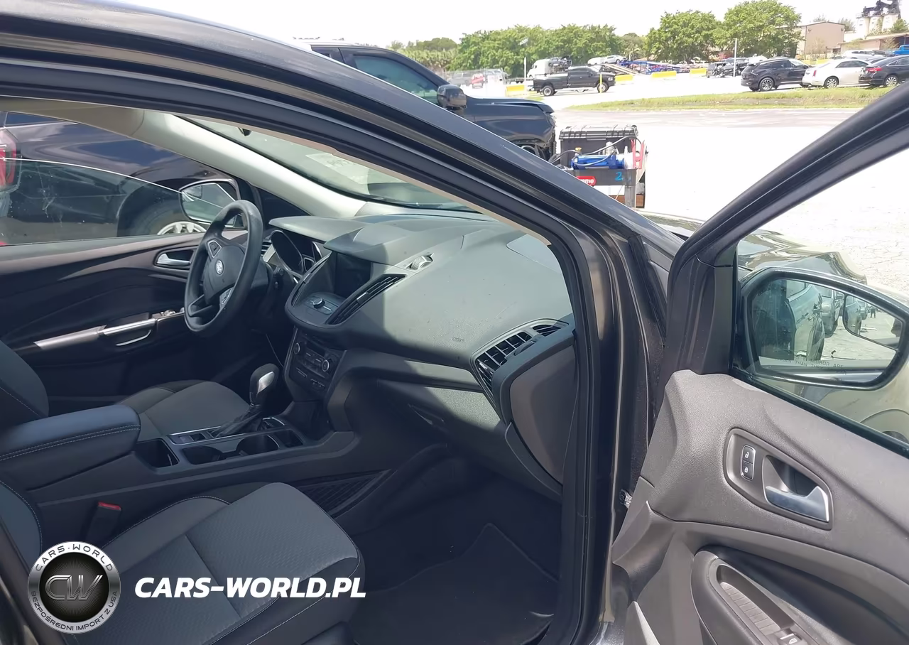 2019 Ford Escape Se VIN:1FMCU0GDXKUC21090 - 5