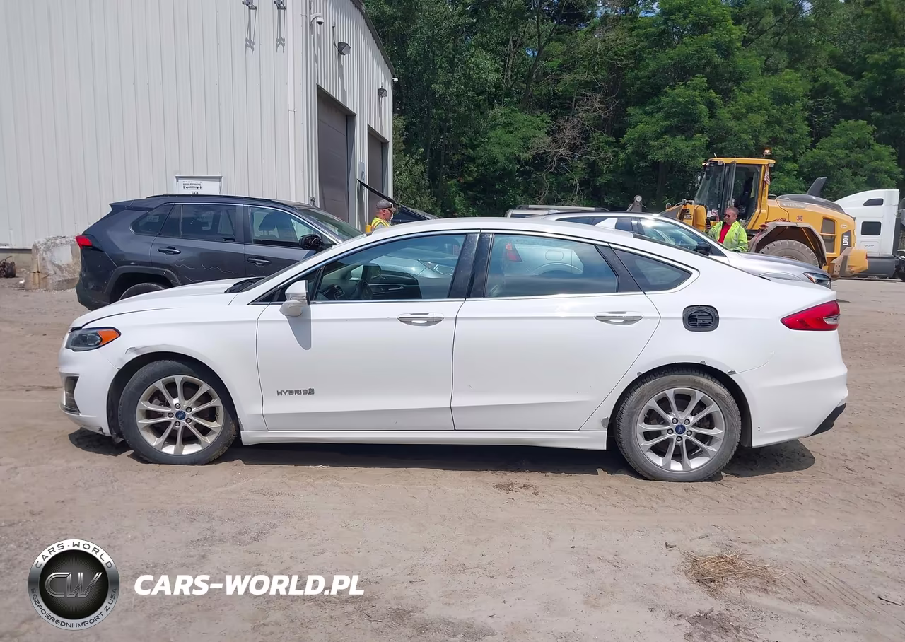 2019 Ford Fusion Hybrid Sel VIN:3FA6P0MU9KR113067 - 14