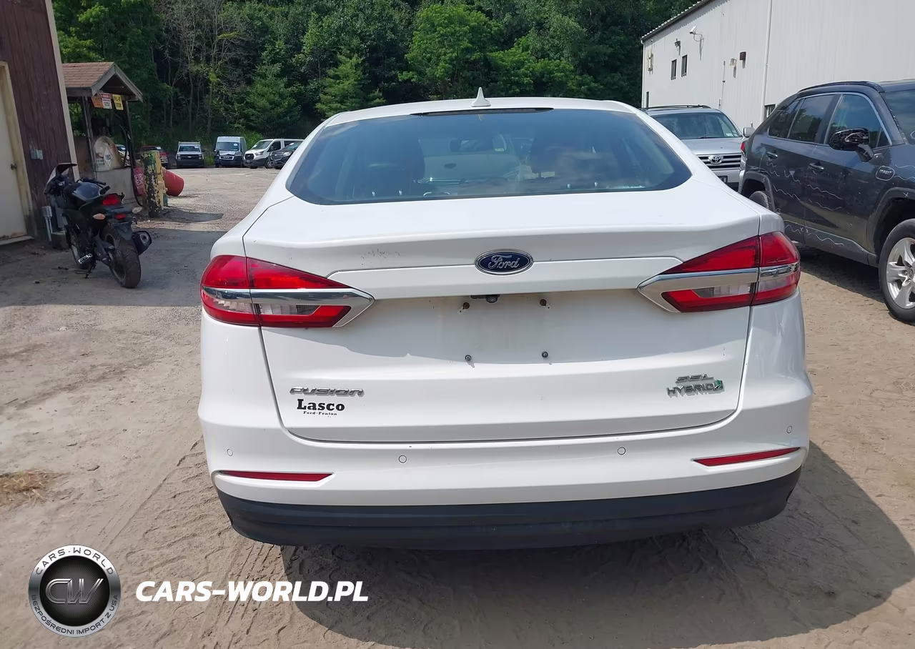 2019 Ford Fusion Hybrid Sel VIN:3FA6P0MU9KR113067 - 16