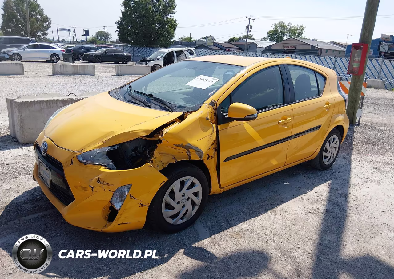 2015 Toyota Prius C Two VIN:JTDKDTB31F1098111 - 2