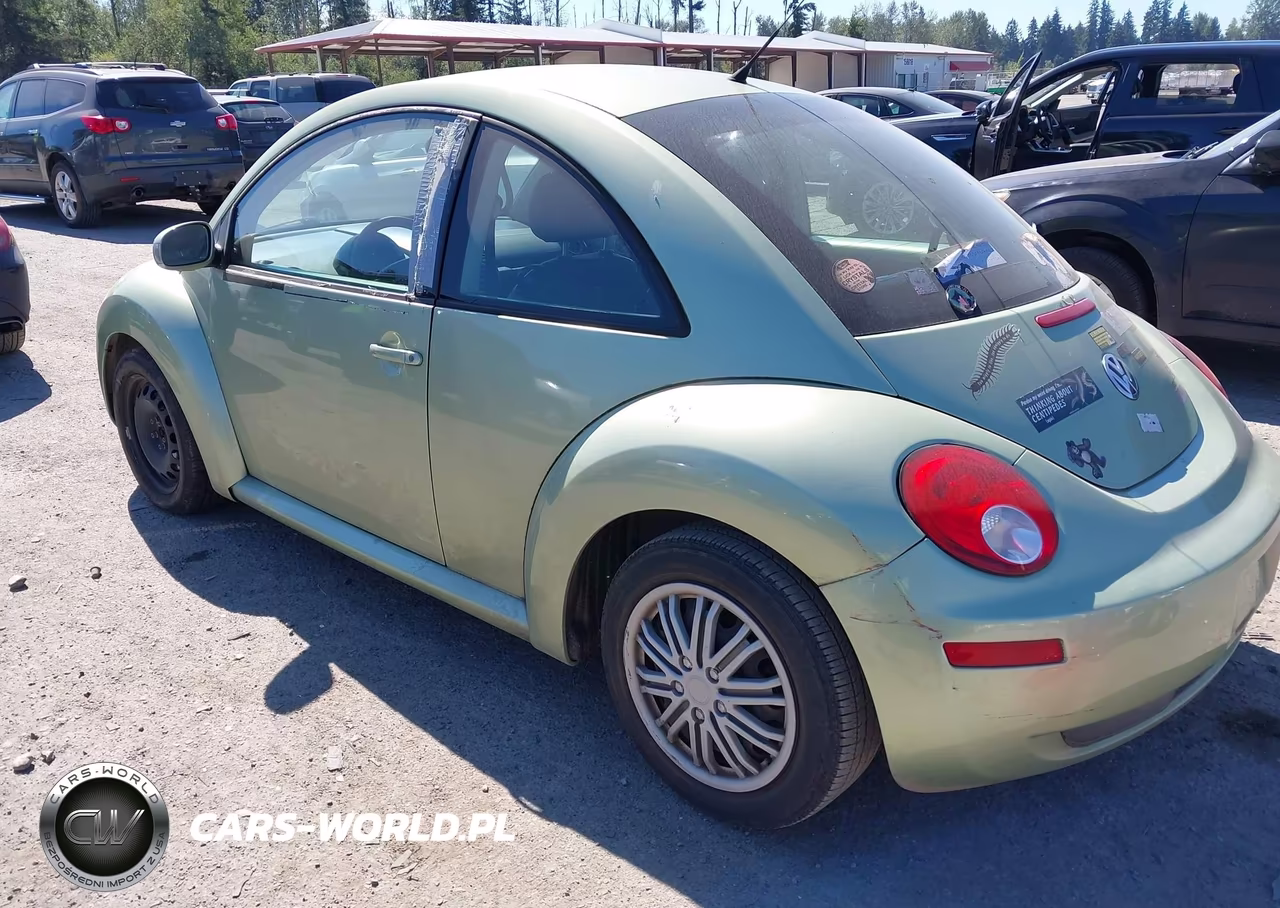 2010 Volkswagen New Beetle 2.5L VIN:3VWPG3AG3AM010203 - 3