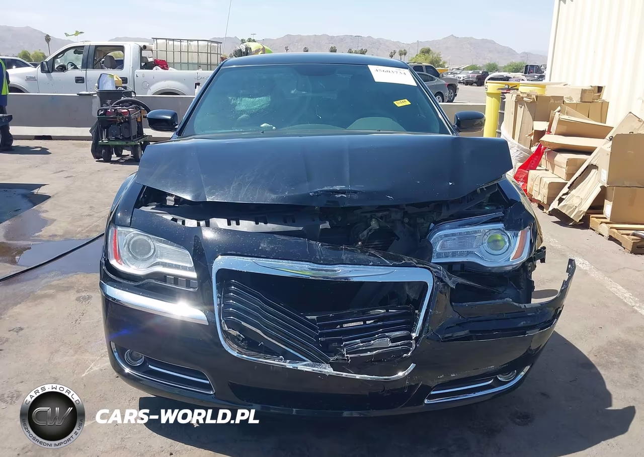2013 Chrysler 300 Motown VIN:2C3CCAAG2DH577477 - 12