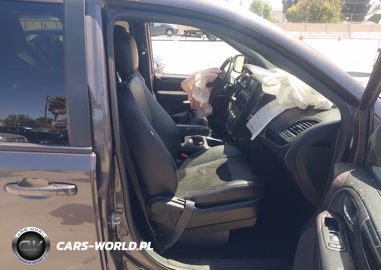 2019 Dodge Grand Caravan Sxt VIN:2C4RDGCG7KR615134 - 5
