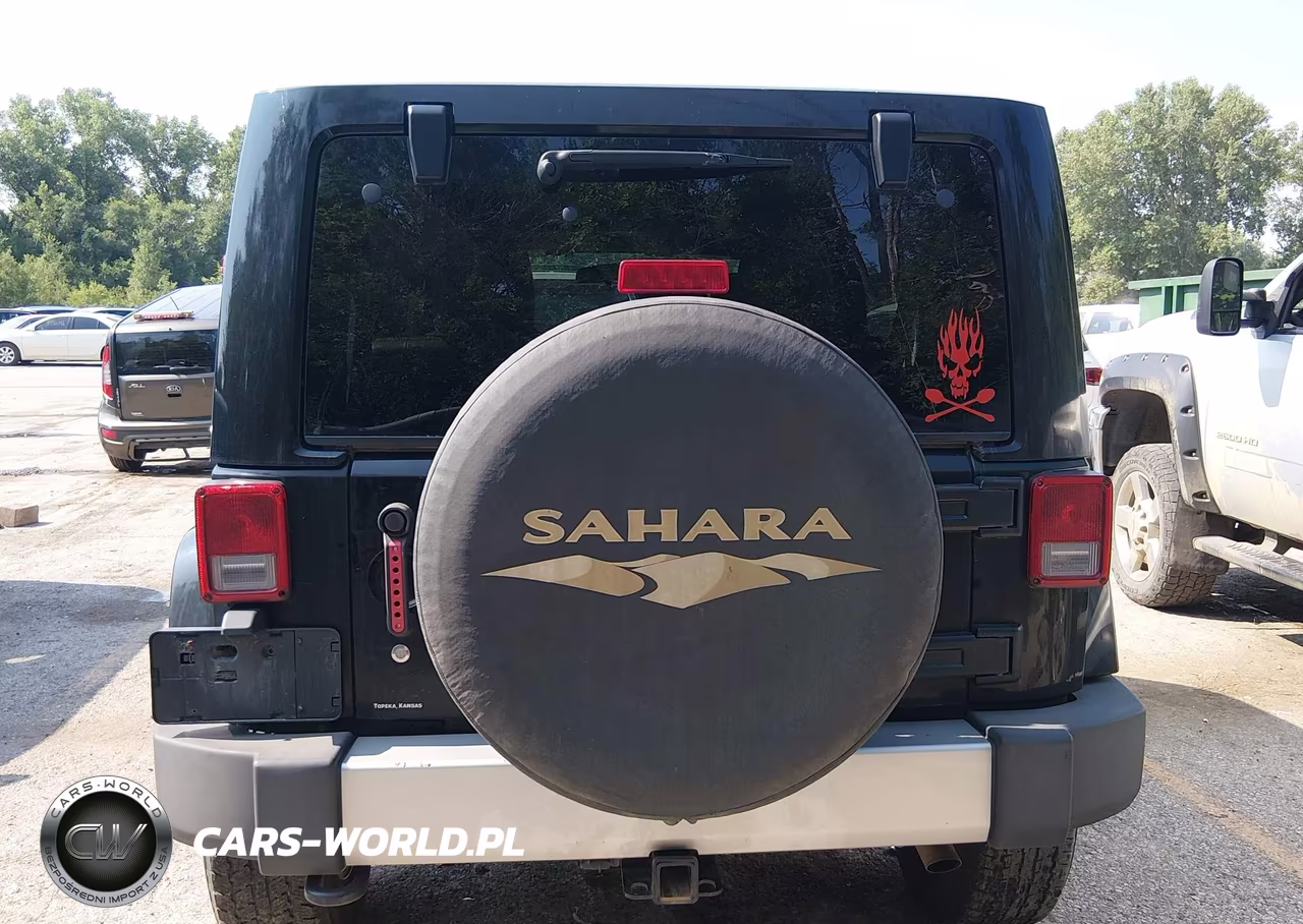 2012 Jeep Wrangler Unlimited Sahara VIN:1C4BJWEG8CL104012 - 17