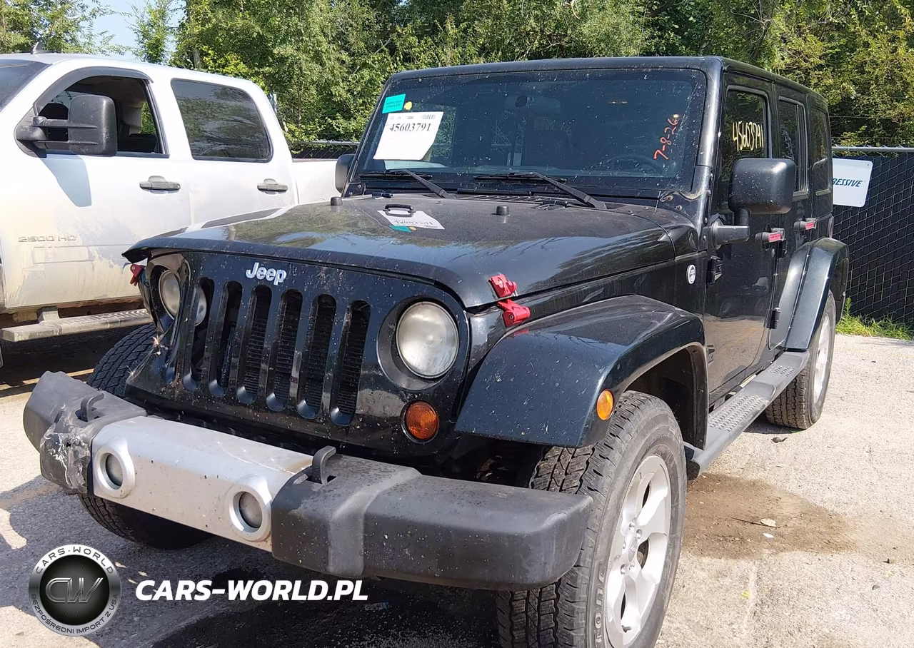 2012 Jeep Wrangler Unlimited Sahara VIN:1C4BJWEG8CL104012 - 2