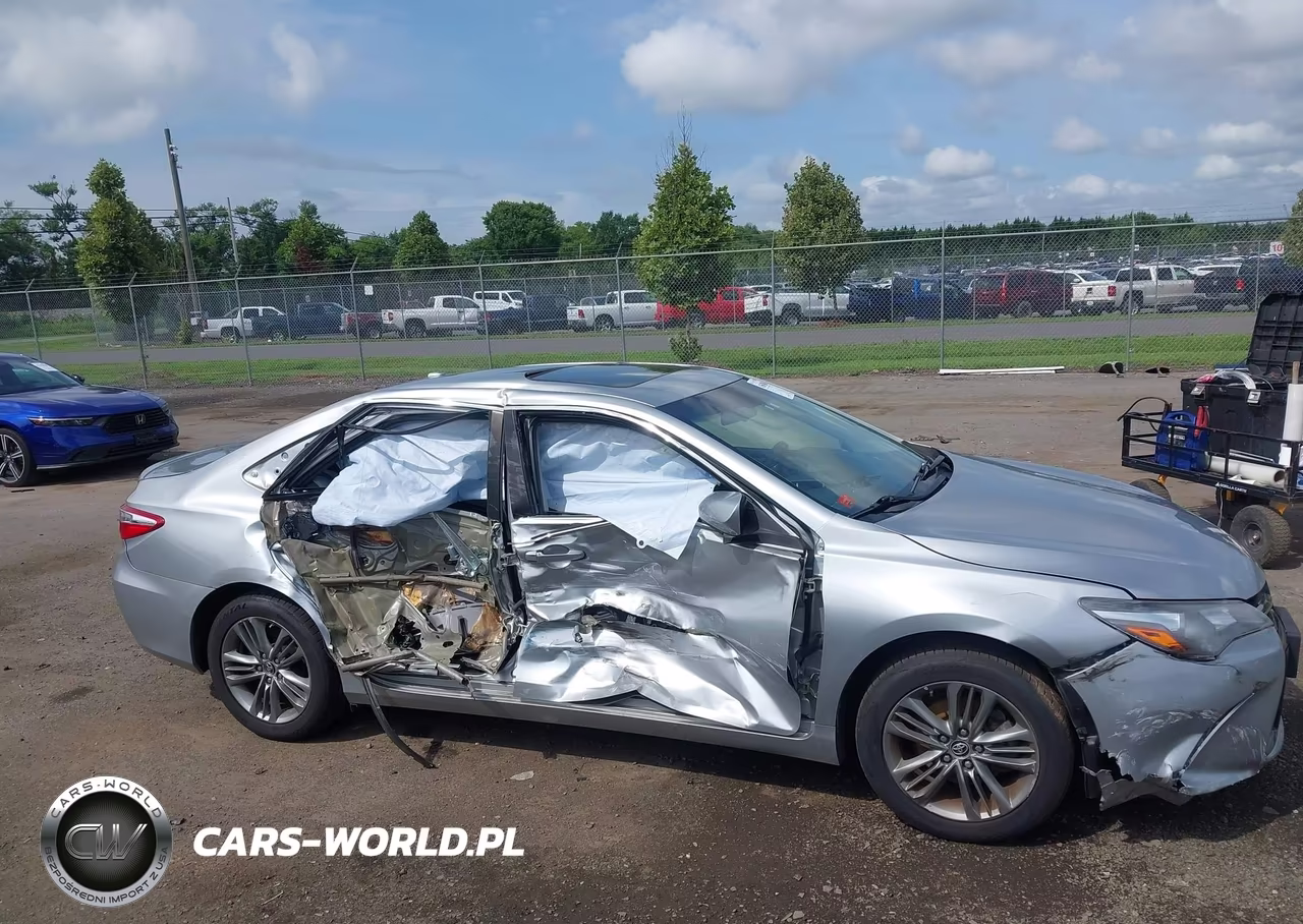 2015 Toyota Camry Se VIN:4T1BF1FK3FU489092 - 14