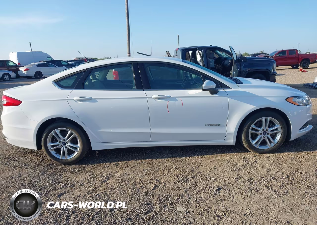 2018 Ford Fusion Hybrid S VIN:3FA6P0UU7JR235957 - 13