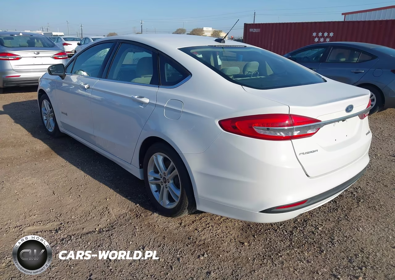 2018 Ford Fusion Hybrid S VIN:3FA6P0UU7JR235957 - 3