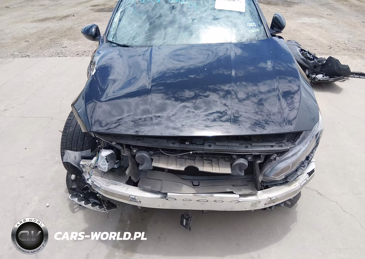 2018 Honda Accord Sport VIN:1HGCV1F35JA091916 - 13