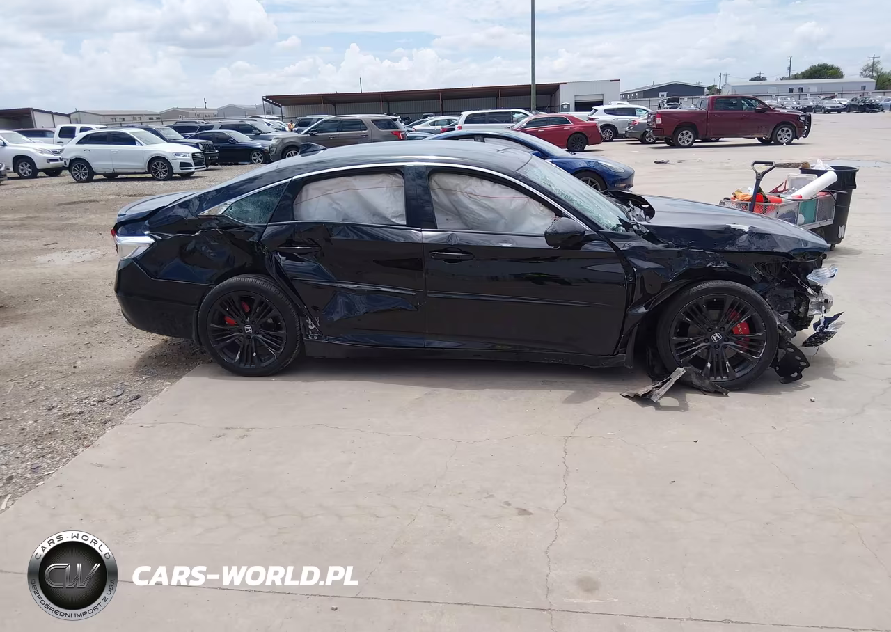 2018 Honda Accord Sport VIN:1HGCV1F35JA091916 - 14