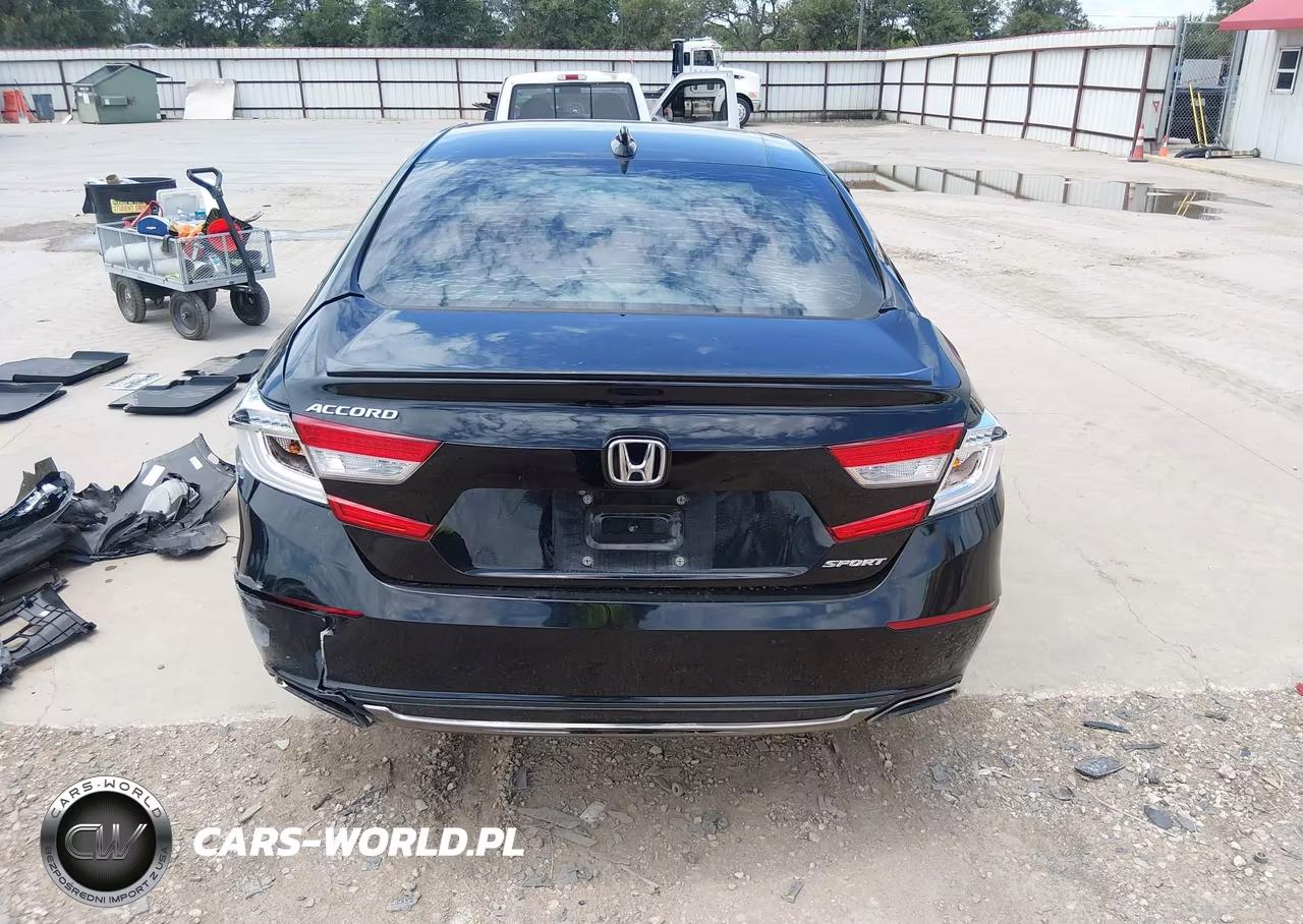 2018 Honda Accord Sport VIN:1HGCV1F35JA091916 - 17