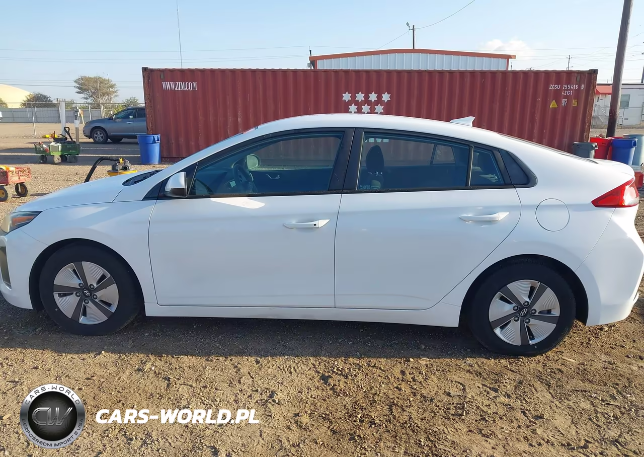 2018 Hyundai Ioniq Hybrid Blue VIN:KMHC65LC9JU075753 - 14