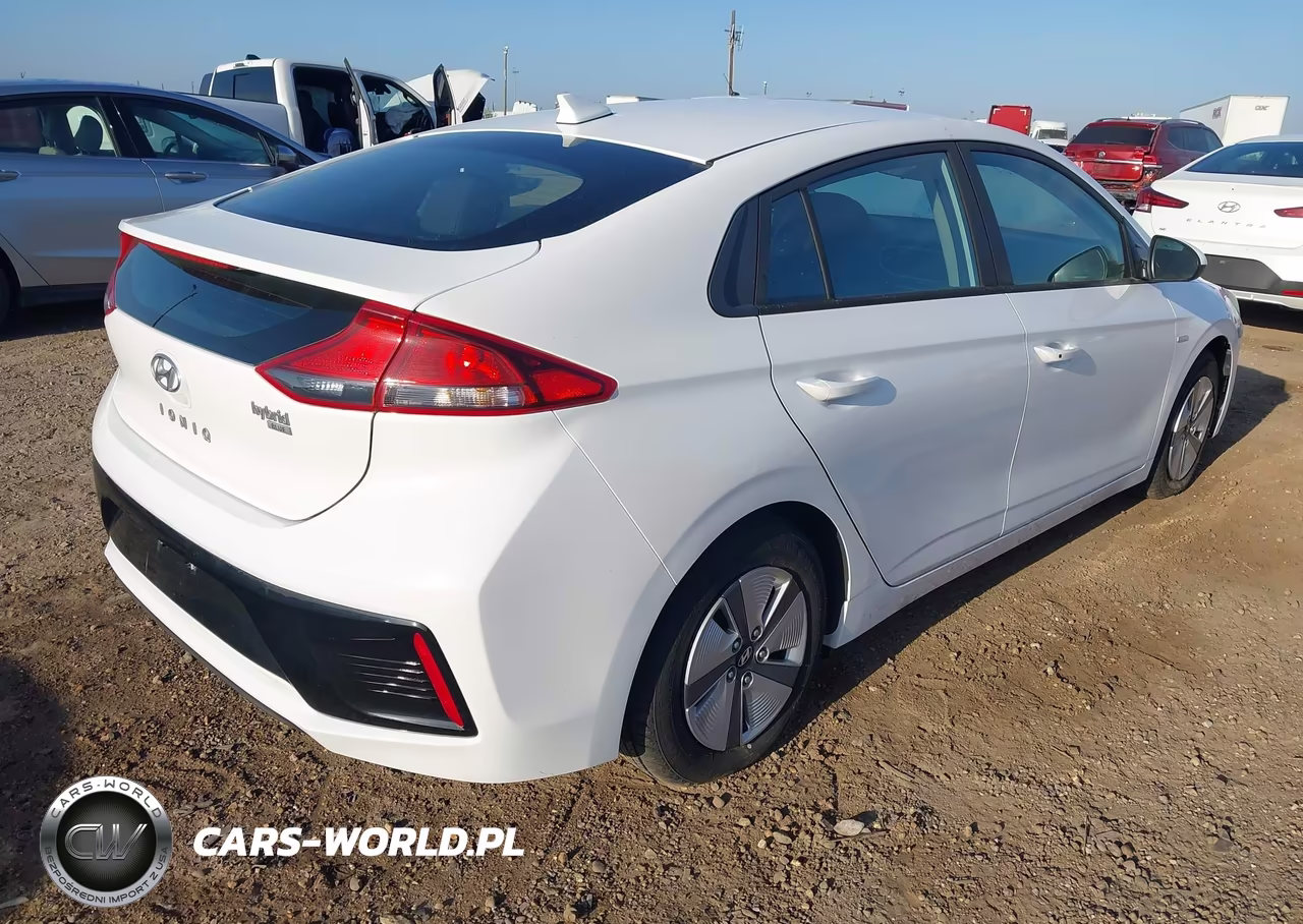 2018 Hyundai Ioniq Hybrid Blue VIN:KMHC65LC9JU075753 - 4