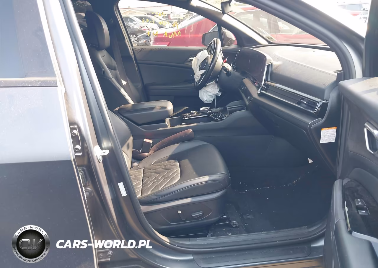 2023 Kia Sportage Plug-In Hybrid X-Line Prestige VIN:KNDPZDAHXP7073104 - 5
