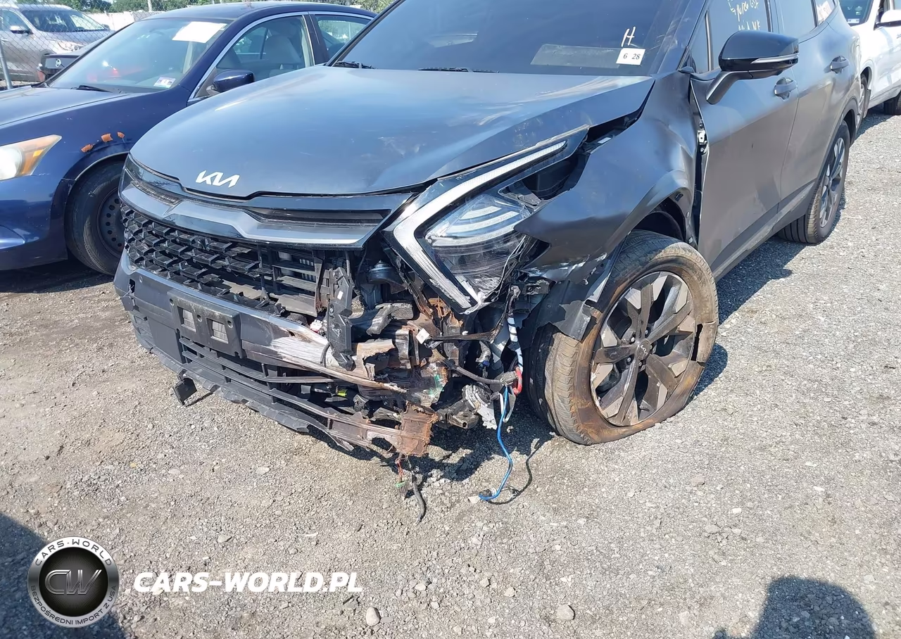 2023 Kia Sportage Plug-In Hybrid X-Line Prestige VIN:KNDPZDAHXP7073104 - 6