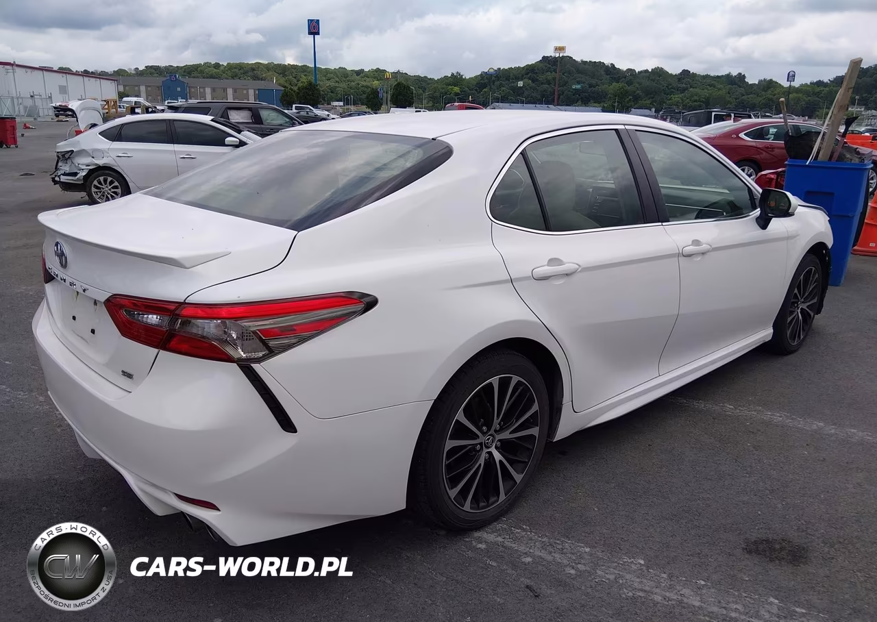 2018 Toyota Camry Se VIN:JTNB11HK9J3002858 - 4