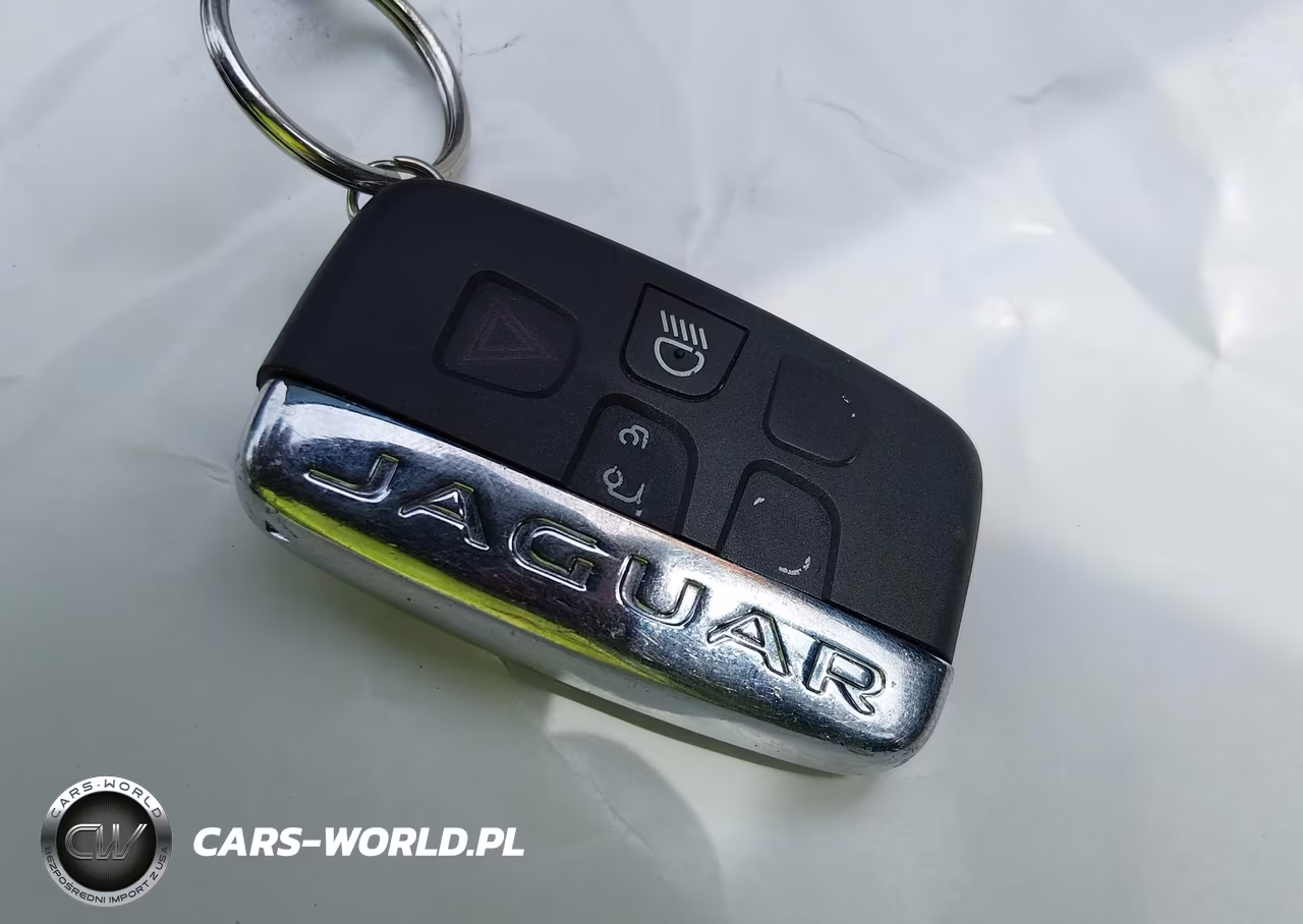 2017 Jaguar F-Pace 35T Premium VIN:SADCJ2BV4HA883531 - 11