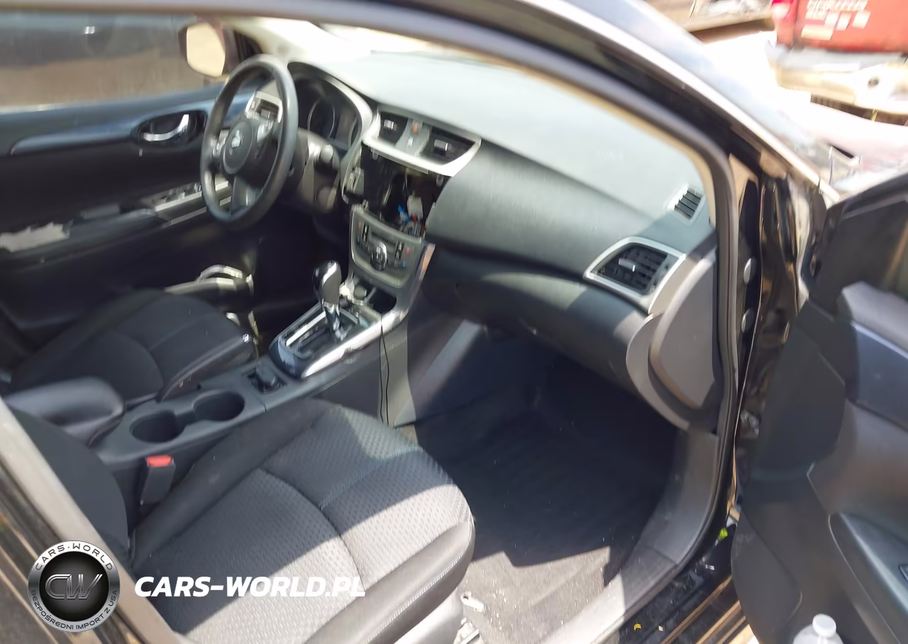 2018 Nissan Sentra Sr VIN:3N1AB7AP0JY267961 - 5