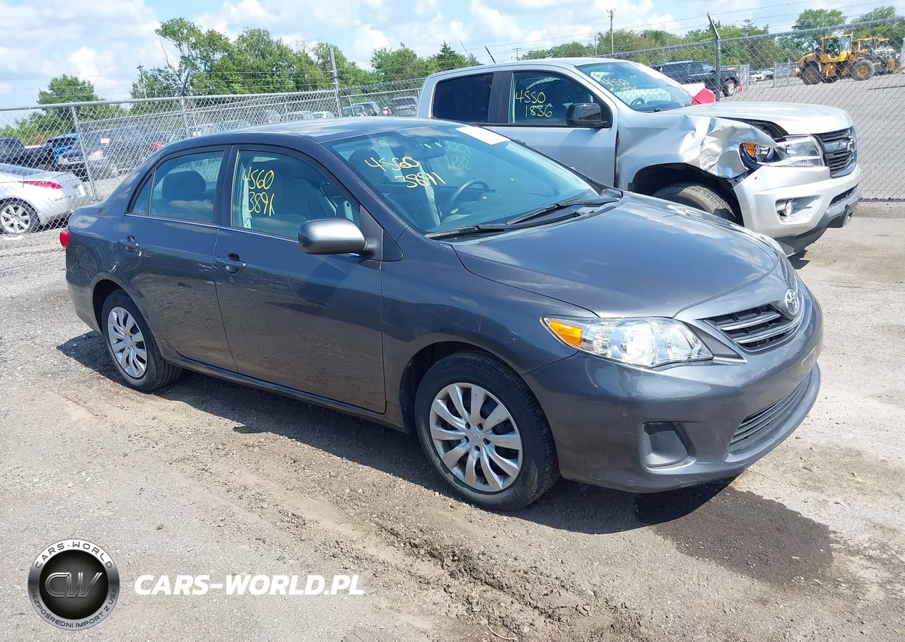 2013 Toyota Corolla Le – zdjęcie 1 z 18