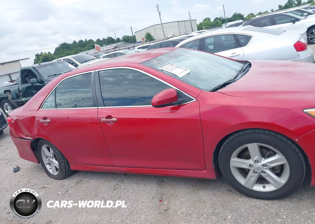 2014 Toyota Camry Se VIN:4T1BF1FK7EU777728 - 13