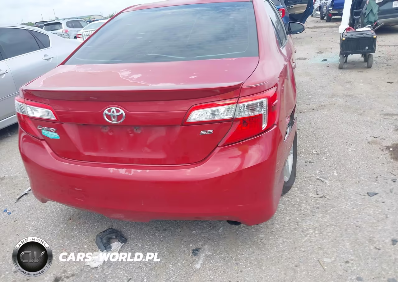 2014 Toyota Camry Se VIN:4T1BF1FK7EU777728 - 16