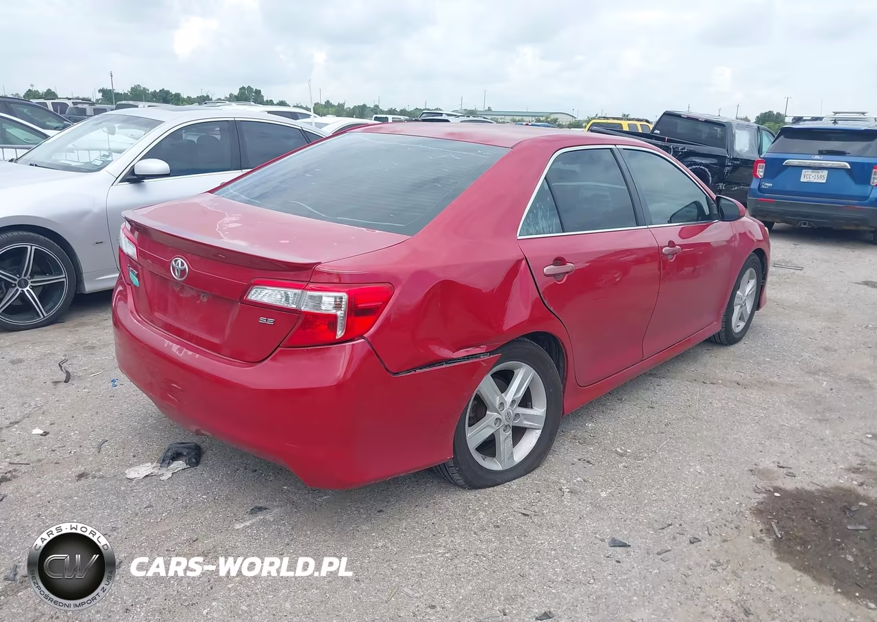 2014 Toyota Camry Se VIN:4T1BF1FK7EU777728 - 4