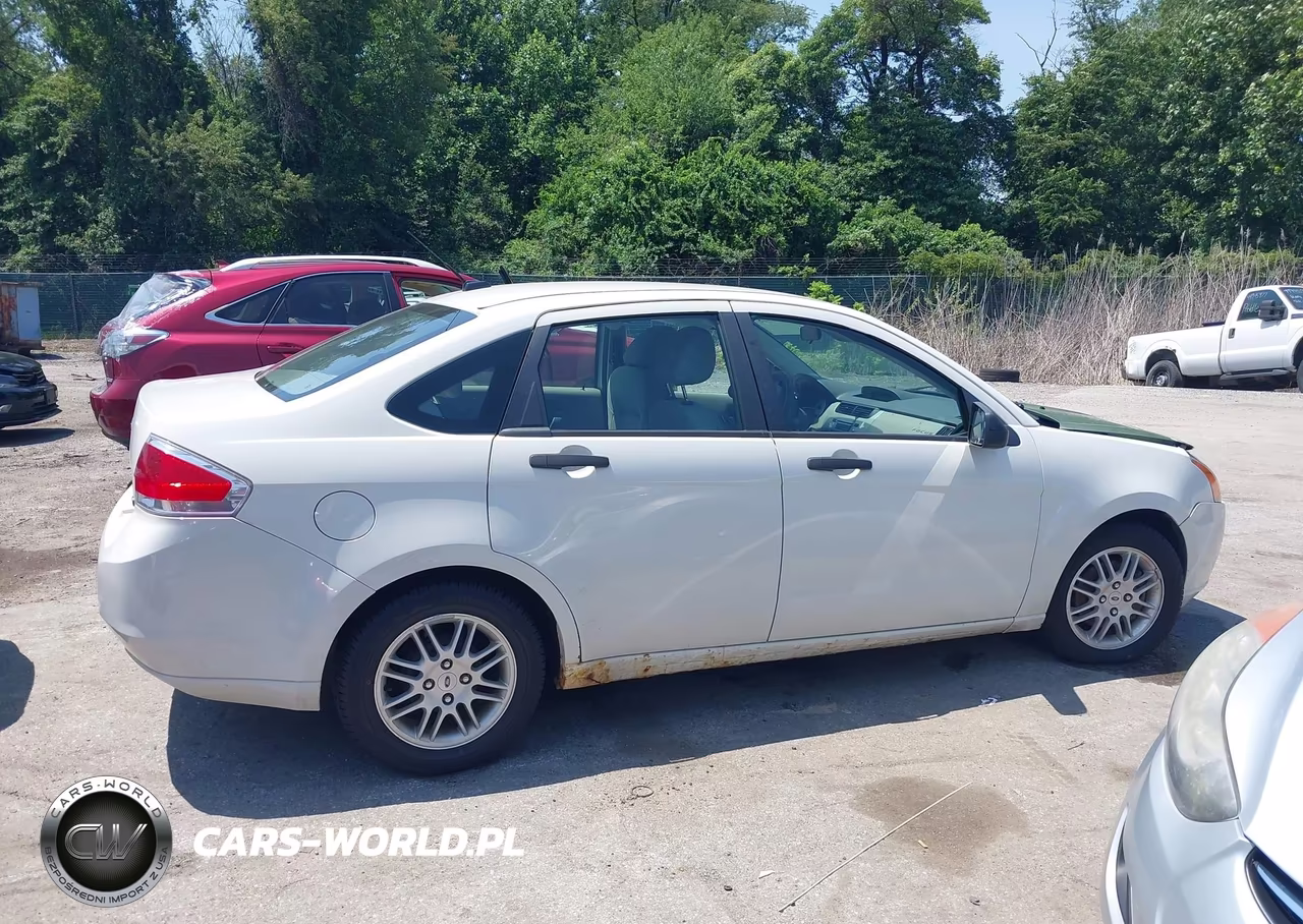 2010 Ford Focus Se VIN:1FAHP3FN5AW256092 - 13