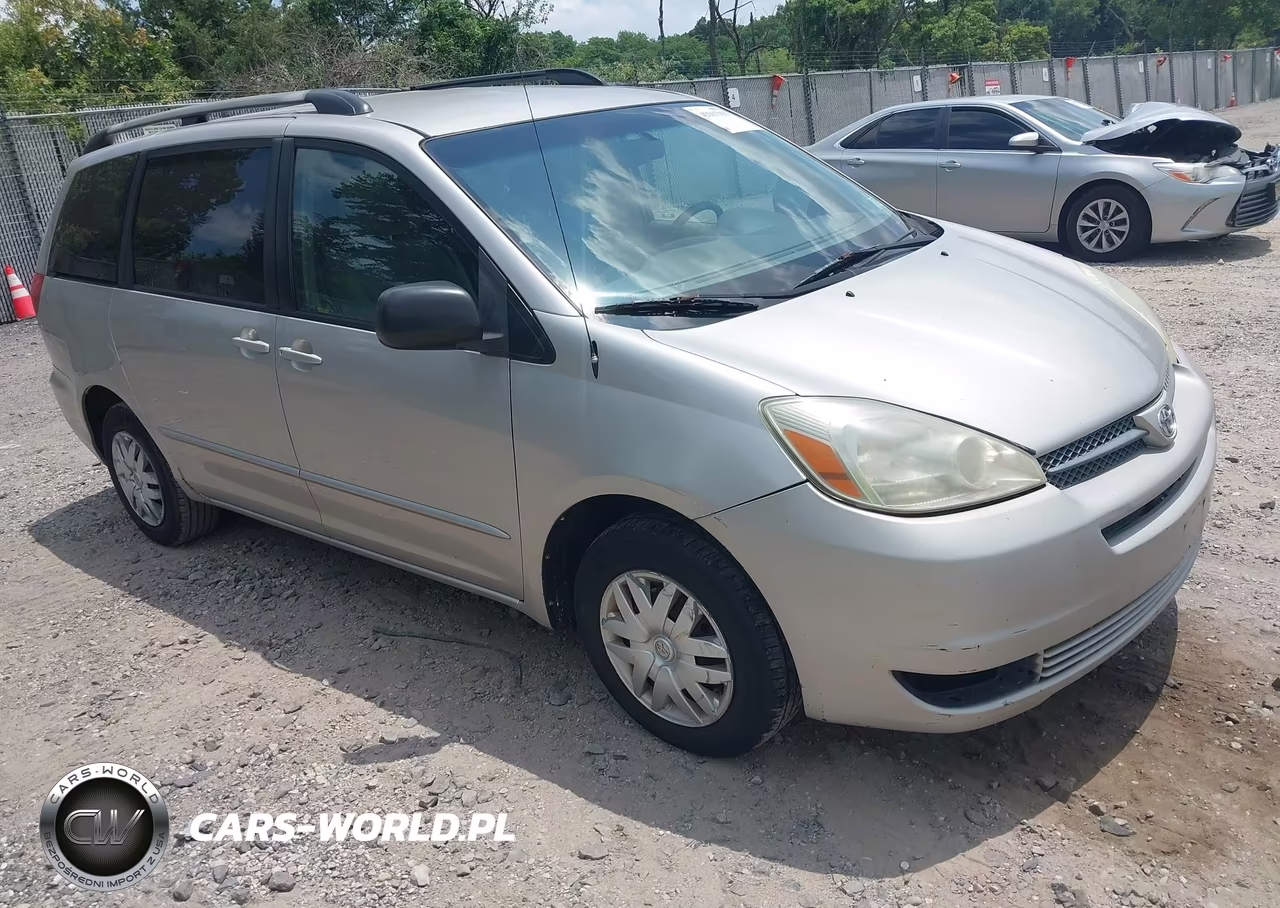 2004 Toyota Sienna Le