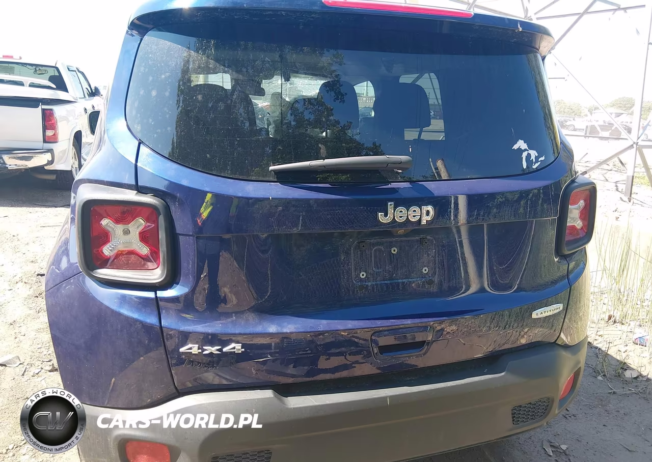 2018 Jeep Renegade Latitude 4X4 VIN:ZACCJBBB7JPH86749 - 17