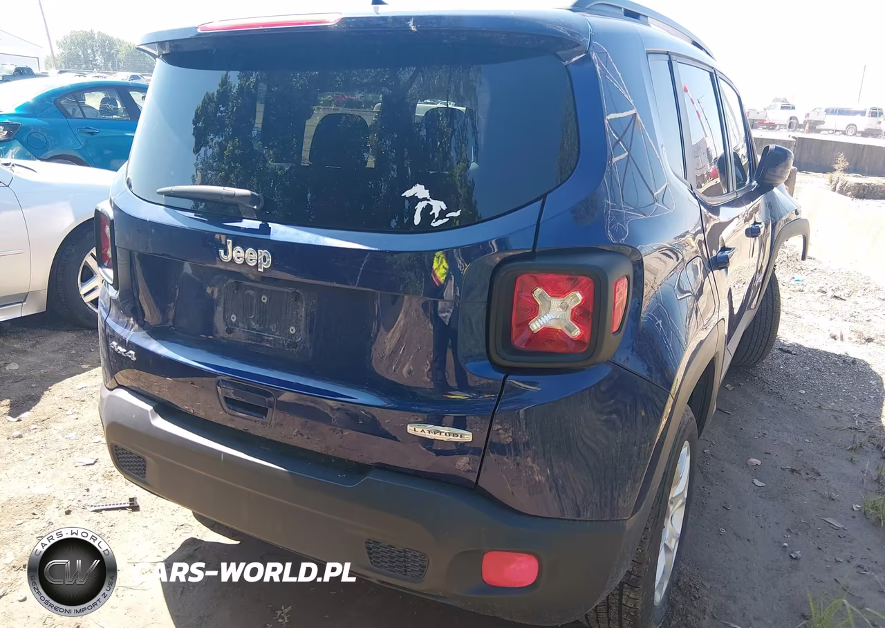 2018 Jeep Renegade Latitude 4X4 VIN:ZACCJBBB7JPH86749 - 4
