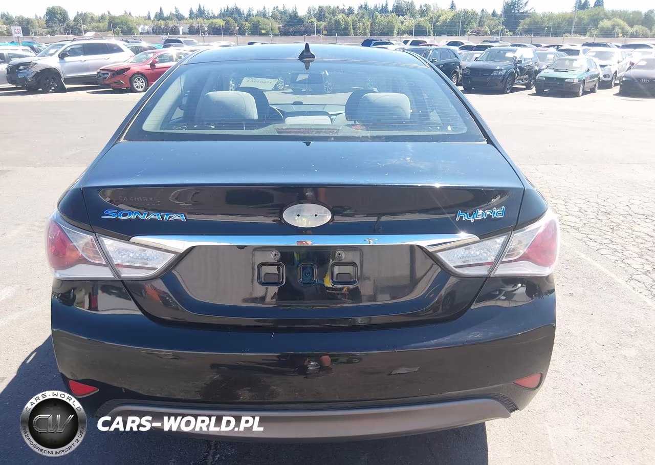 2013 Hyundai Sonata Hybrid VIN:KMHEC4A4XDA065956 - 16