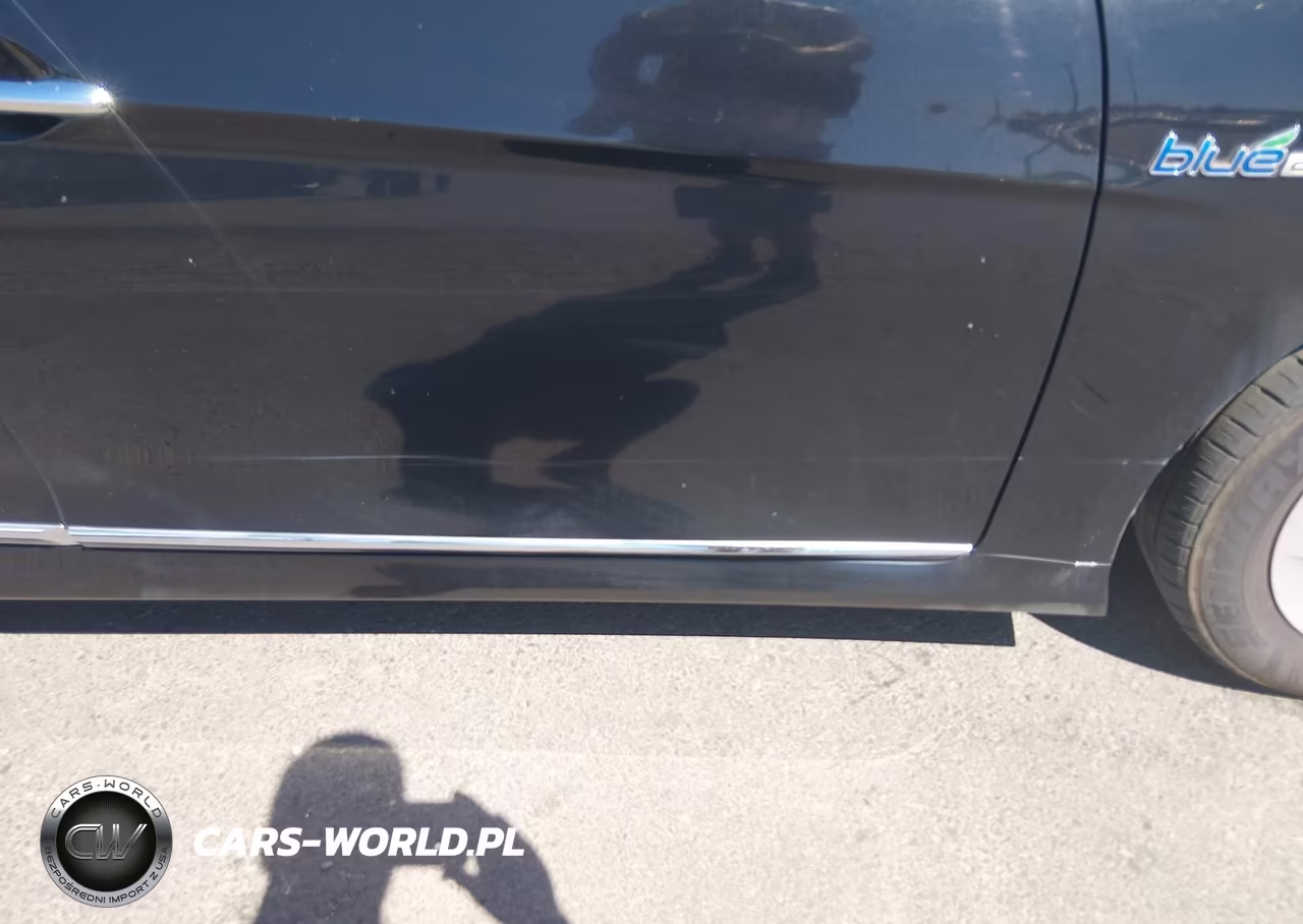 2013 Hyundai Sonata Hybrid VIN:KMHEC4A4XDA065956 - 17