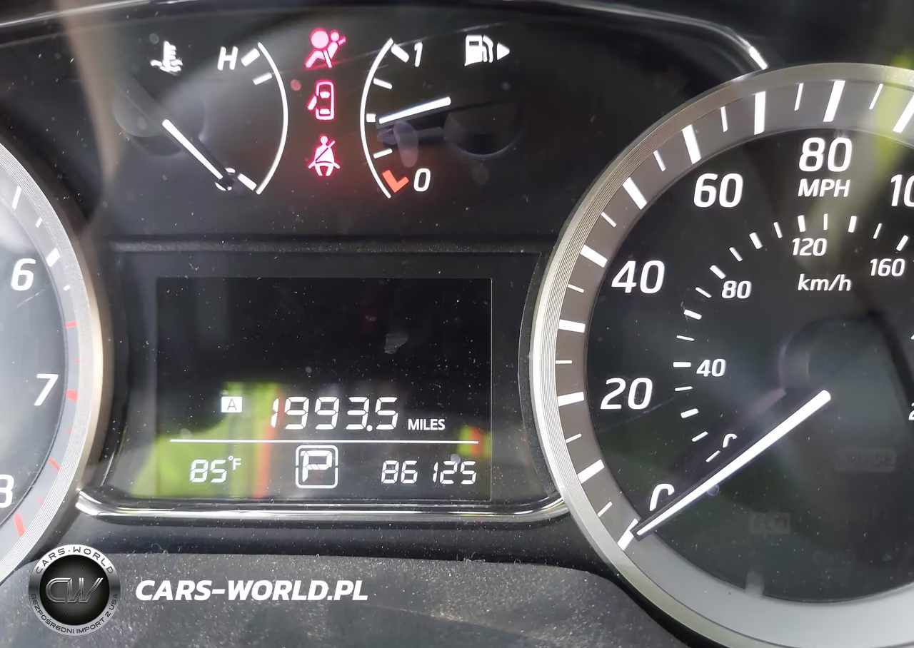 2015 Nissan Sentra Sr VIN:3N1AB7AP3FY291629 - 15