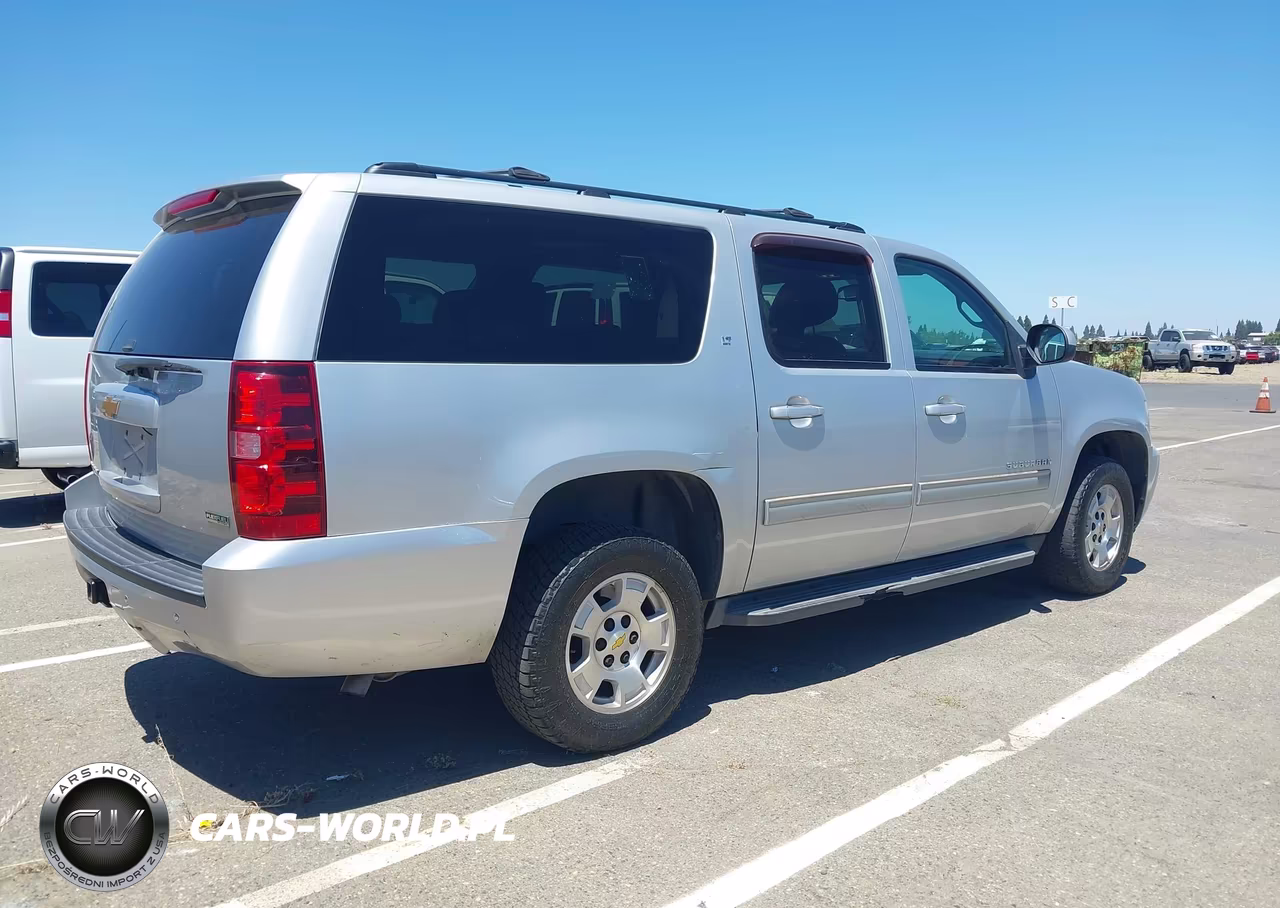 2012 Chevrolet Suburban Lt VIN:1GNSKJE78CR214837 - 4