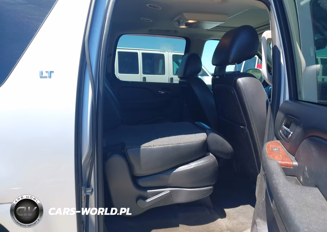 2012 Chevrolet Suburban Lt VIN:1GNSKJE78CR214837 - 8
