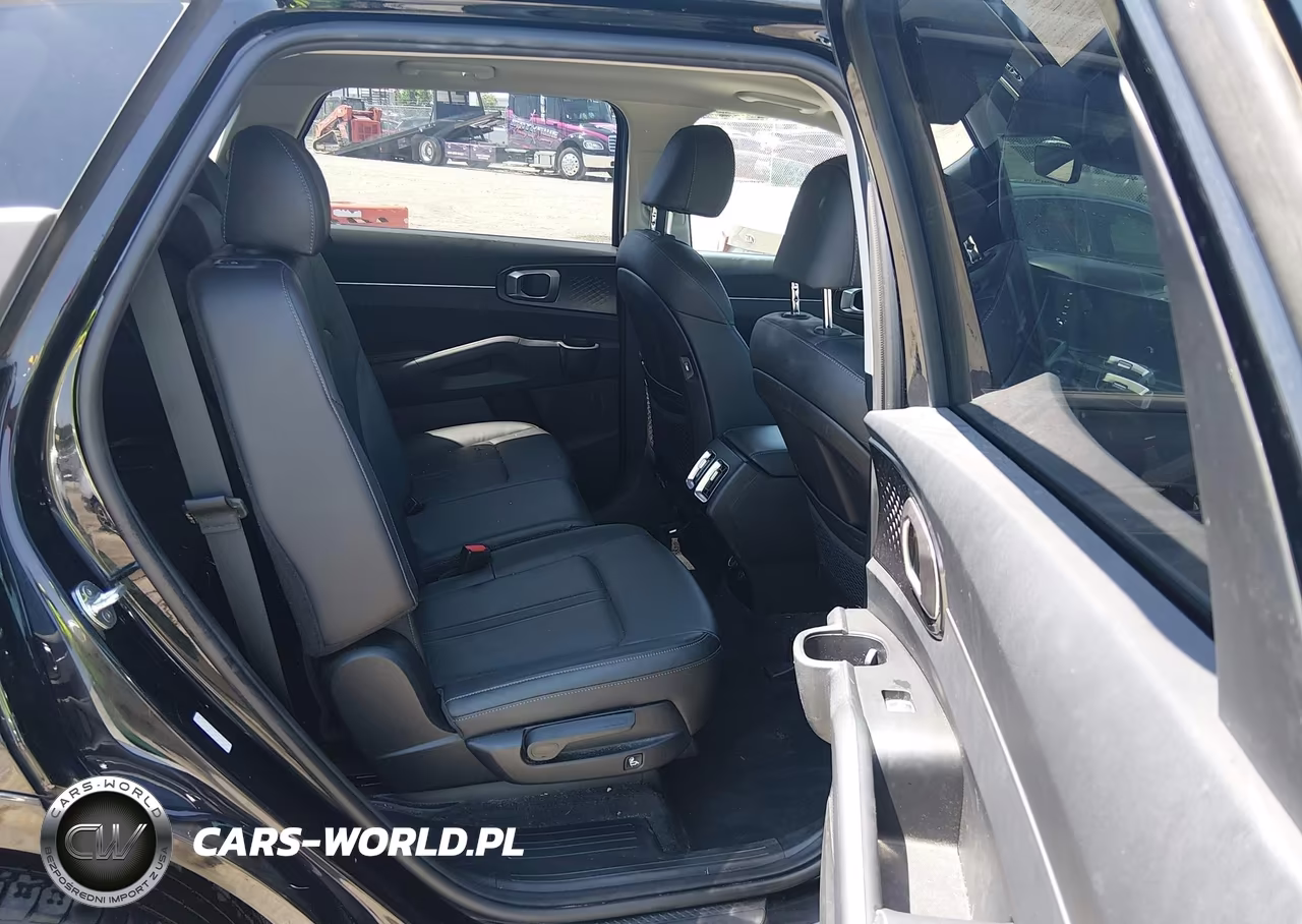 2022 Kia Sorento S VIN:5XYRL4LC0NG152664 - 8