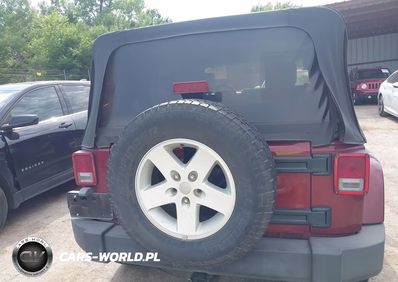 2007 Jeep Wrangler Unlimited Sahara VIN:1J4GB59197L181085 - 16