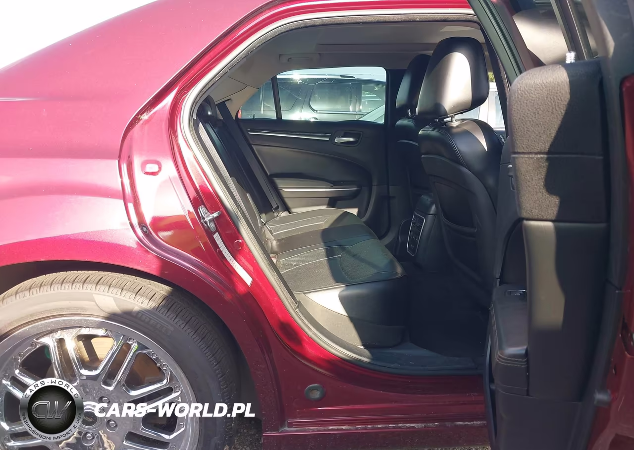 2017 Chrysler 300C VIN:2C3CCAEG8HH560019 - 8