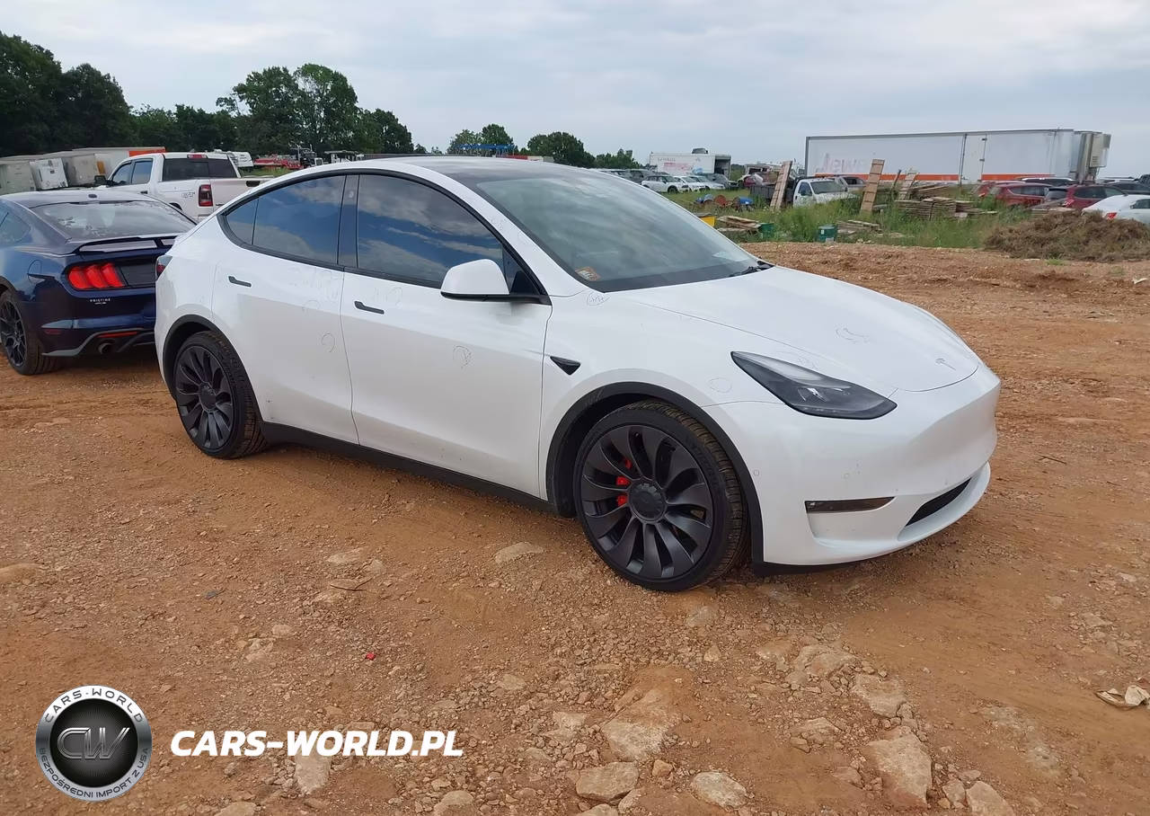 2021 Tesla Model Y Performance Dual Motor All-Wheel Drive – zdjęcie 1 z 18