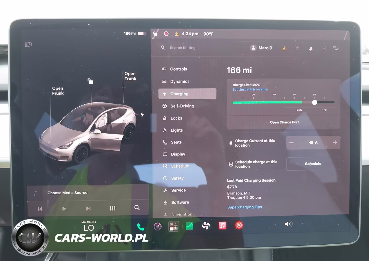 2021 Tesla Model Y Performance Dual Motor All-Wheel Drive VIN:5YJYGDEF4MF230179 - 17
