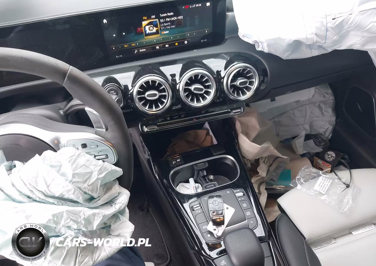 2021 Mercedes-Benz Amg Cla 35 4Matic VIN:W1K5J5BB4MN183805 - 11