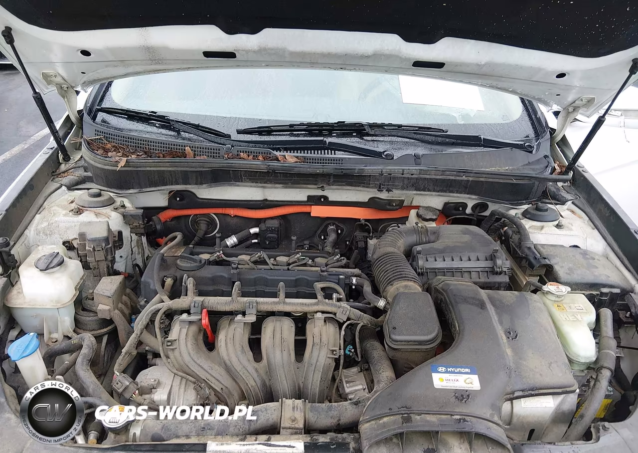 2015 Hyundai Sonata Hybrid Limited VIN:KMHEC4A48FA126157 - 10