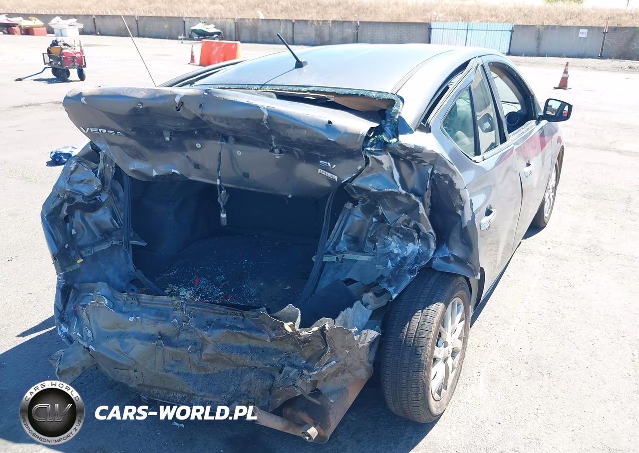 2018 Nissan Versa 1.6 Sv VIN:3N1CN7AP5JL882146 - 4