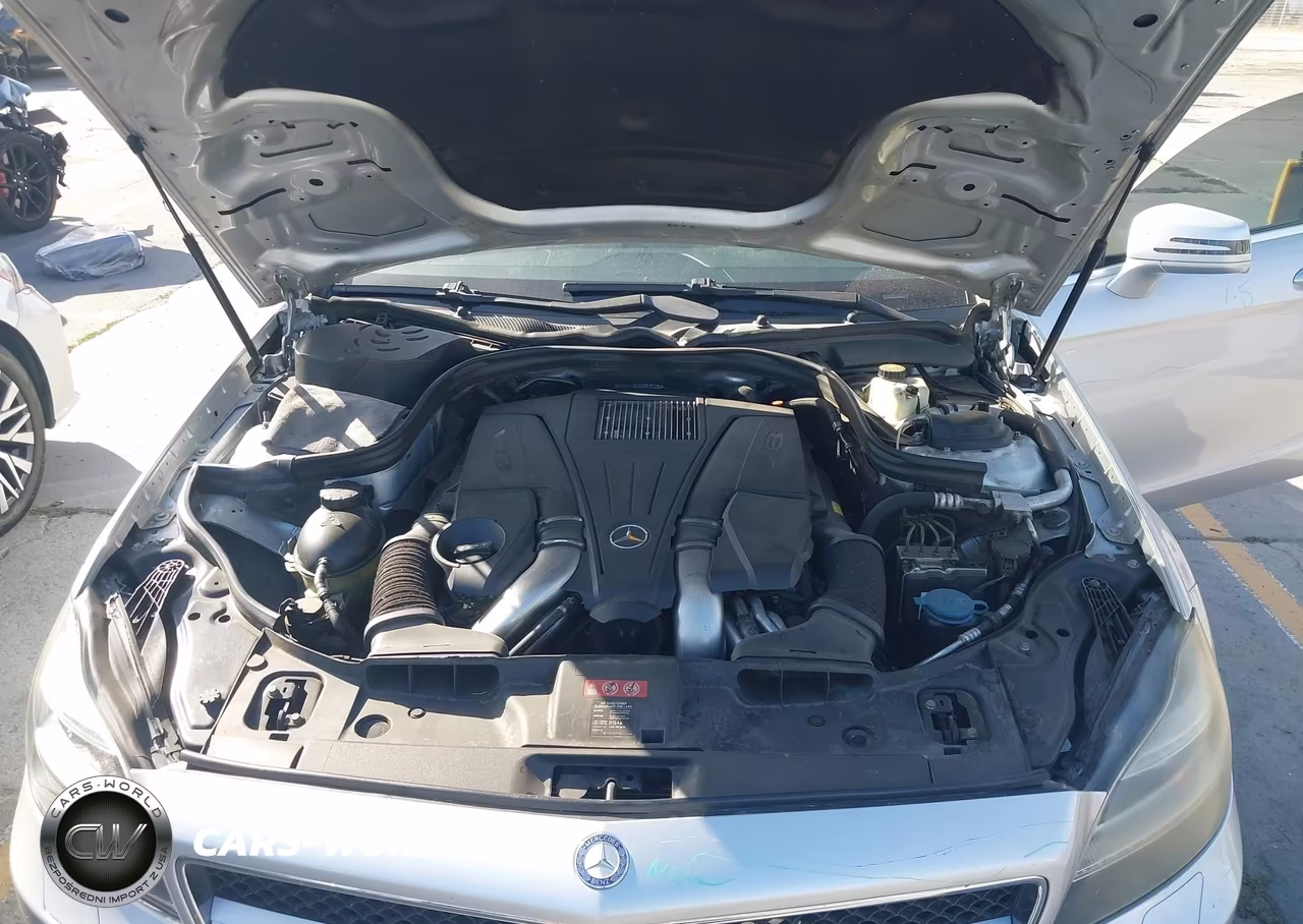 2012 Mercedes-Benz Cls 550 VIN:WDDLJ7DB3CA040740 - 10