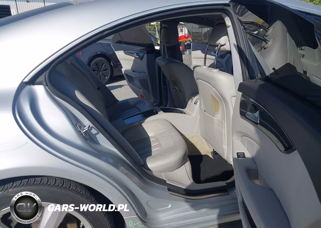 2012 Mercedes-Benz Cls 550 VIN:WDDLJ7DB3CA040740 - 8
