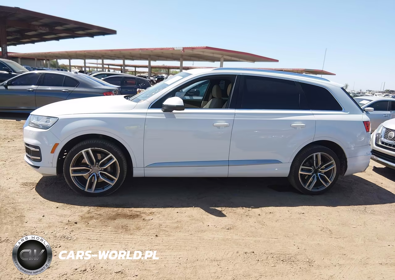 2017 Audi Q7 3.0T Premium VIN:WA1VAAF72HD027812 - 14