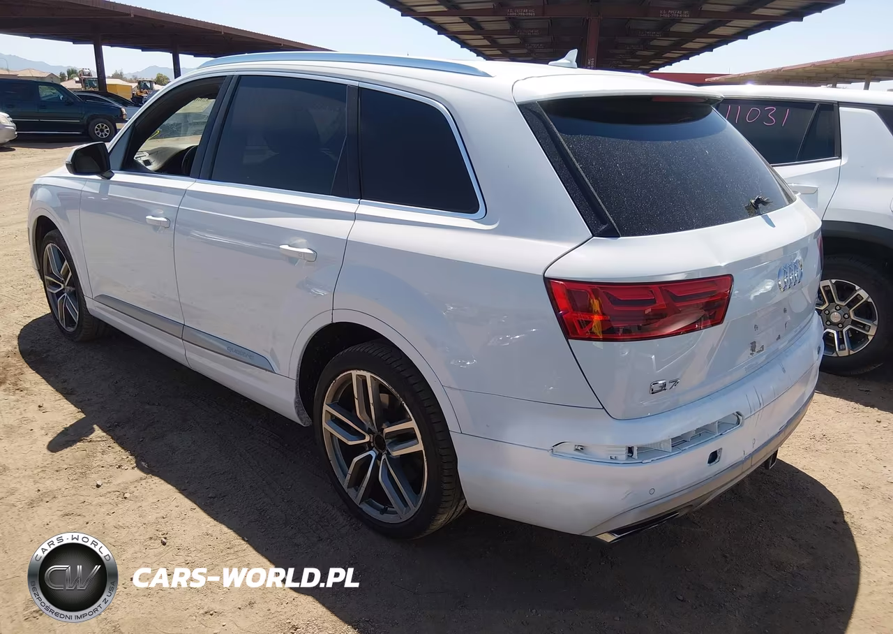 2017 Audi Q7 3.0T Premium VIN:WA1VAAF72HD027812 - 3