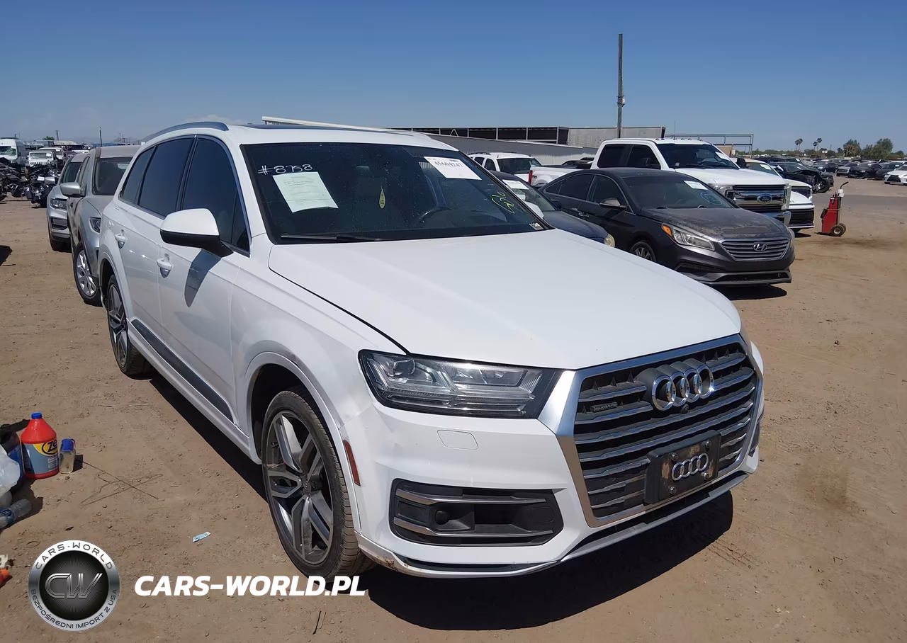 2017 Audi Q7 3.0T Premium VIN:WA1VAAF72HD027812 - 6